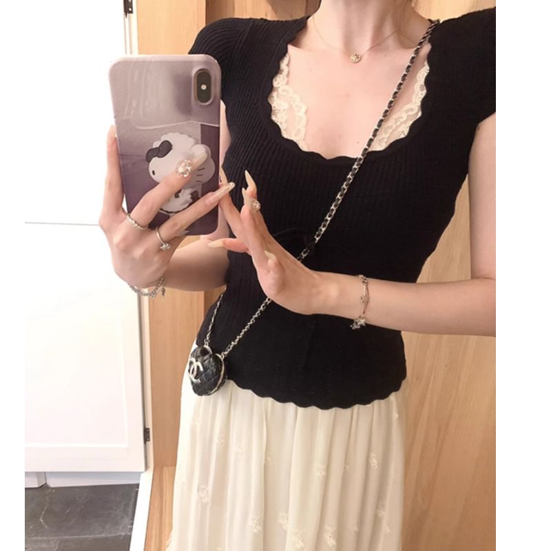 Cap-Sleeve V-Neck Lace Panel Knit Top