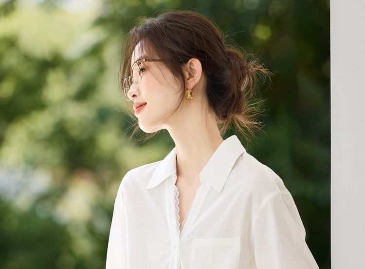 Long-Sleeve V-Neck Collared Lace Trim Button-Up Blouse