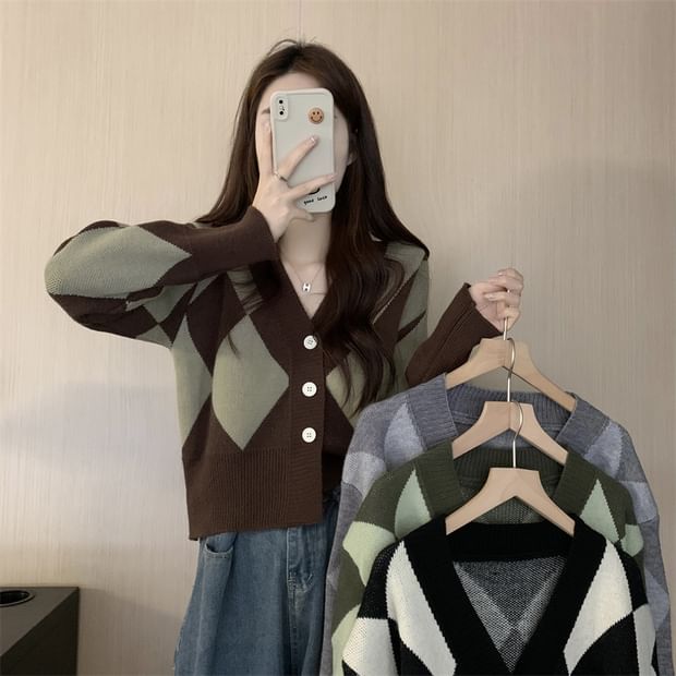 Argyle V-Neck Cardigan