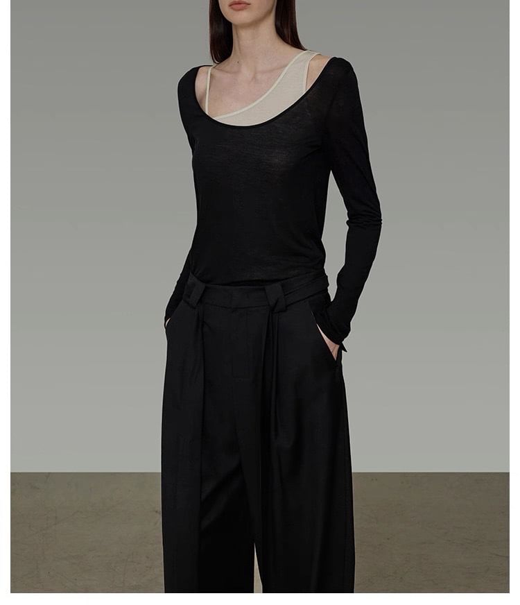 Set: Asymmetrical Neck Plain Tank Top + Long-Sleeve Scoop Neck Tee