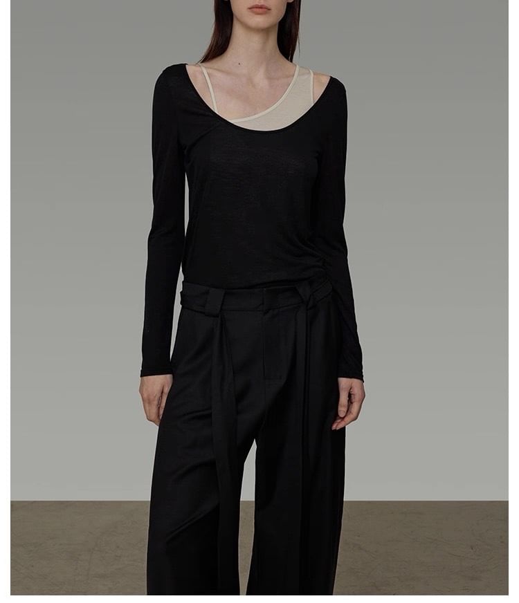 Set: Asymmetrical Neck Plain Tank Top + Long-Sleeve Scoop Neck Tee