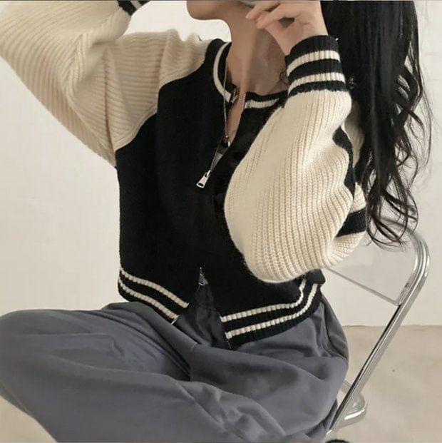 Two Tone Zip Front Cardigan