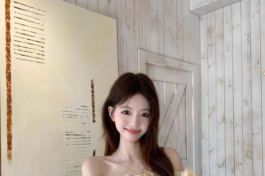 Off-Shoulder Long Sleeve Ruffle Blouse