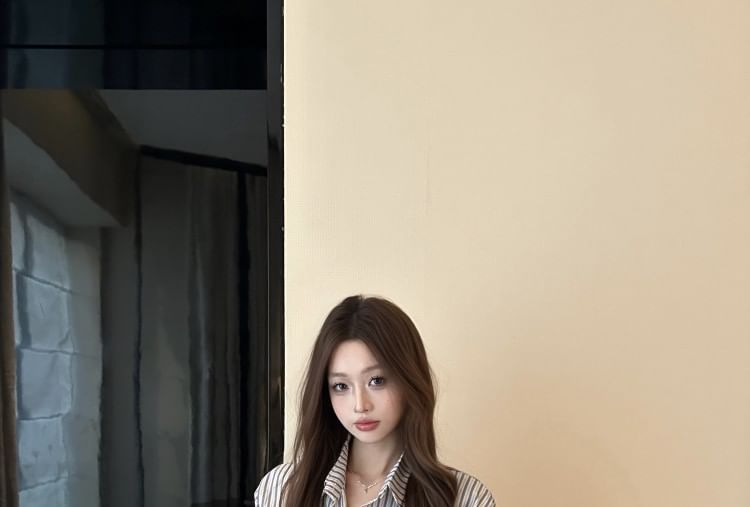Collared Long Sleeve Striped Shirt / Belted High-Rise Mini Pencil Skirt