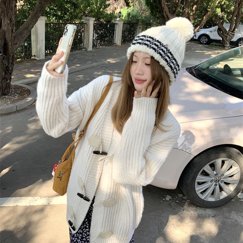 Toggle Front V-Neck Plain Cardigan