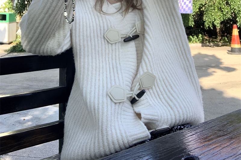 Toggle Front V-Neck Plain Cardigan