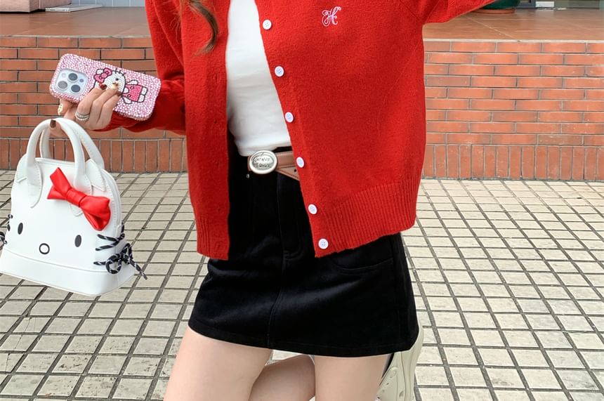 Button-Up Round Neck Cardigan