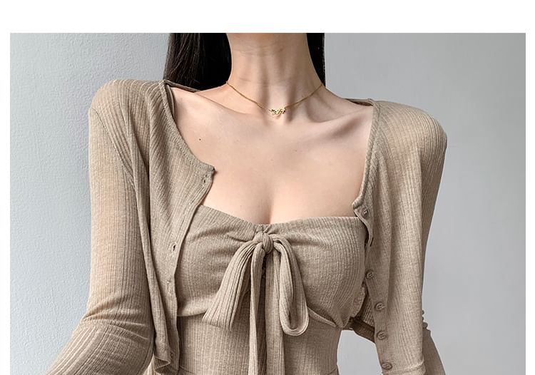 Two-Piece Set: Lightweight Cropped Jacket & Bow-Accent Peplum Cami