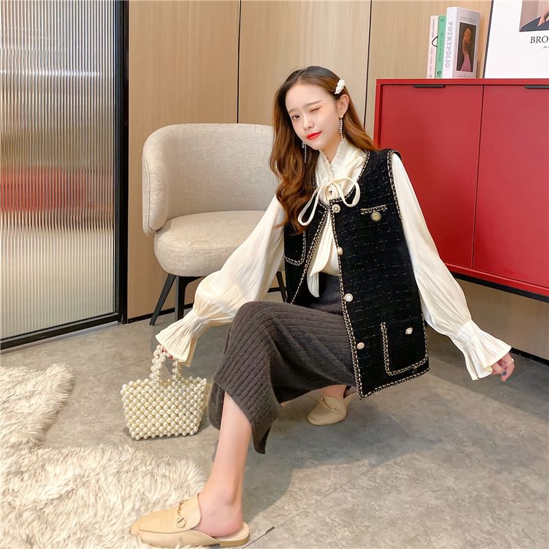 Round Neck Tweed Faux Pearl Button Vest