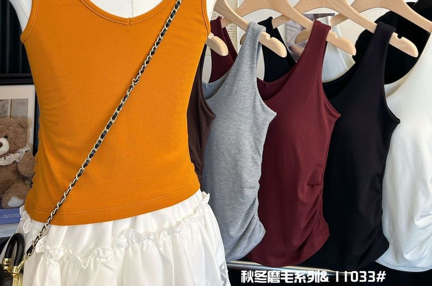 Ruched Padded V-Neck Fitted Sleeveless Tank Top