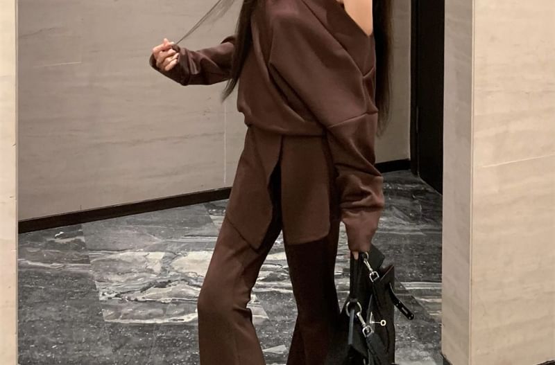 Two-Piece Set: Cold-Shoulder Asymmetric Slit Blouse & Flared Pants