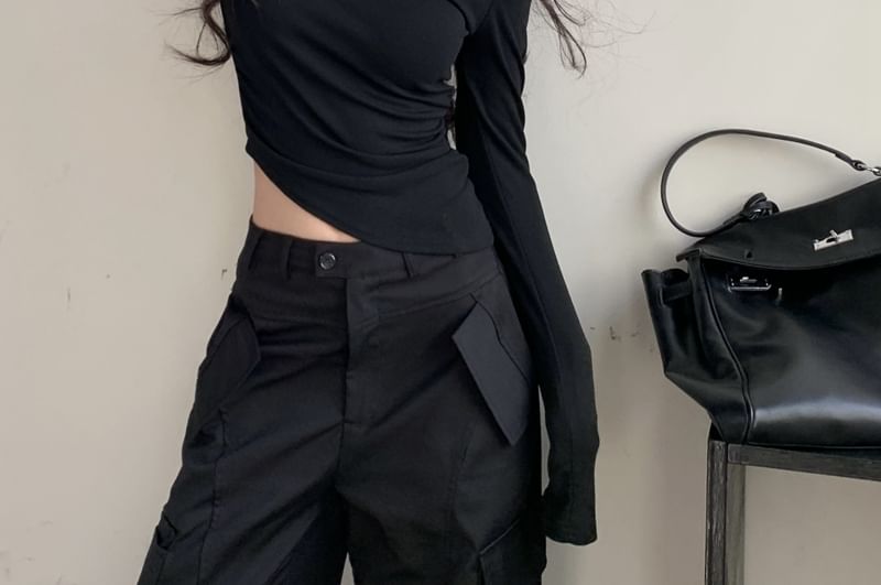 Cold-Shoulder Long Sleeve Shirred Asymmetric T-Shirt