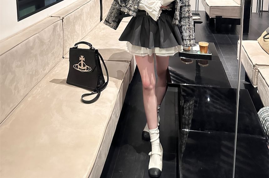 Plaid Tweed Jacket / Mini A-Line Skirt / Long-Sleeve Plain Blouse