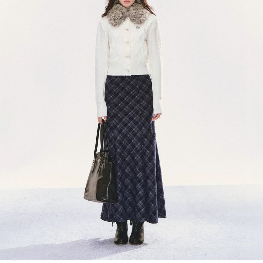 Faux Fur Collar Cable Knit Toggle Cardigan