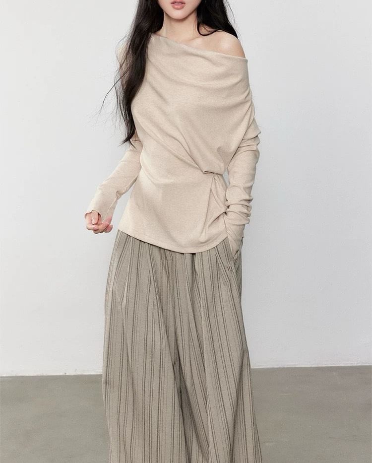 Long Sleeve Cowl Neck Plain Ruched Top / High Waist Striped Wide Leg Pants