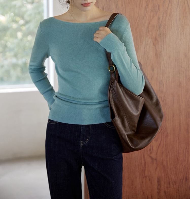 Long Sleeve Boat Neck Plain Knit Top