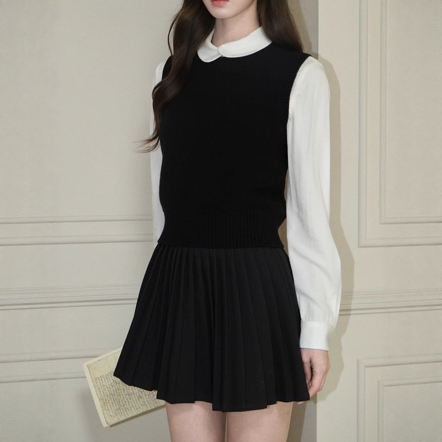 Crew Neck Plain Sweater Vest