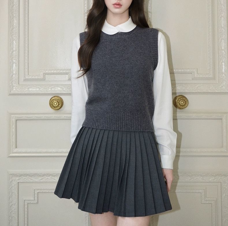 Crew Neck Plain Sweater Vest