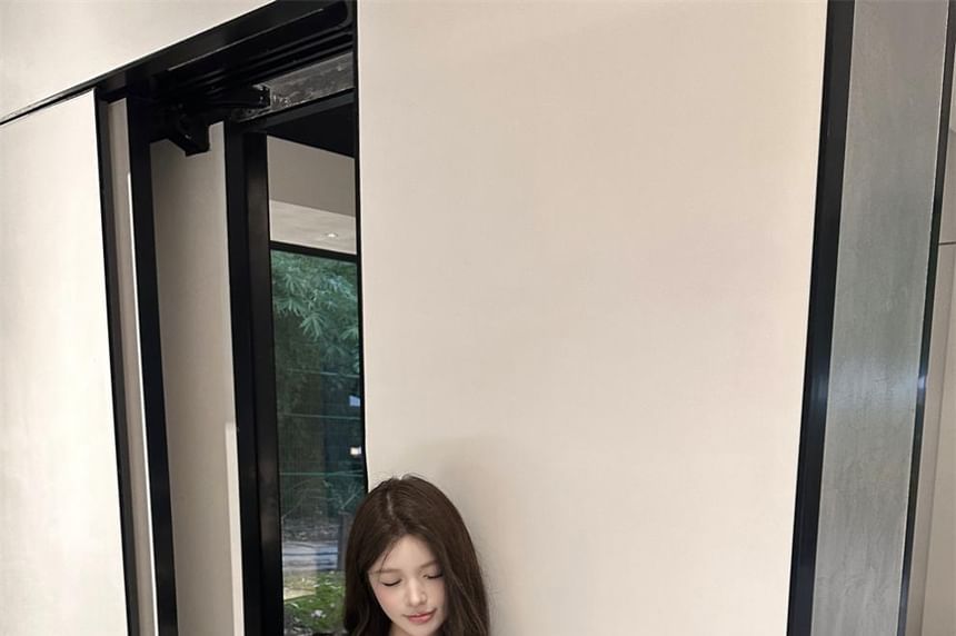 Plaid Tweed Jacket / Long-Sleeve Plain Blouse / Mini Skirt