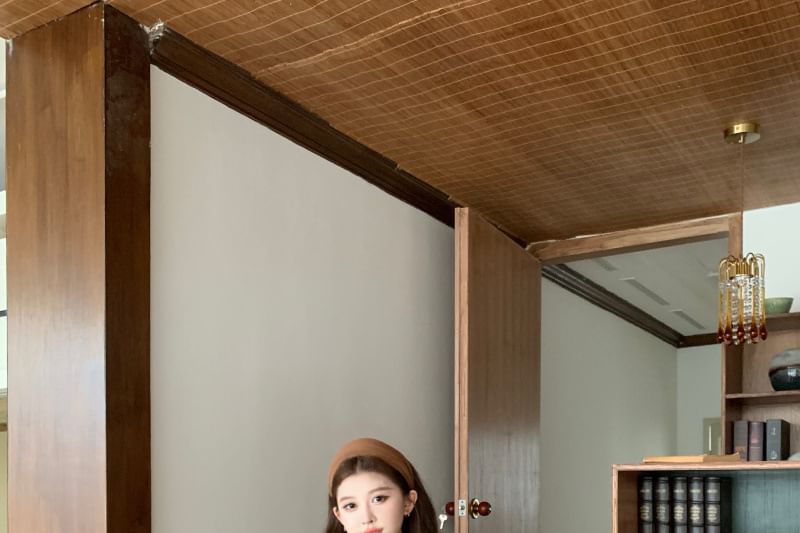 Button-Up Tweed Jacket / Mini Skirt / Belt / Set