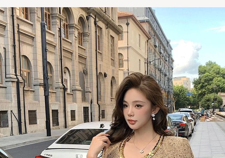 Crew Neck Sequin Trim Button-Up Tweed Crop Jacket / High Rise Mini A-Line Skirt