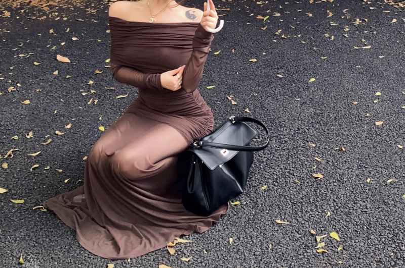 Long-Sleeve Off Shoulder Plain Ruched Maxi Bodycon Dress
