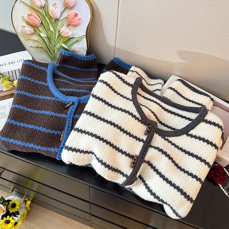 Long Sleeve Round Neck Striped Loose-Fit Cardigan