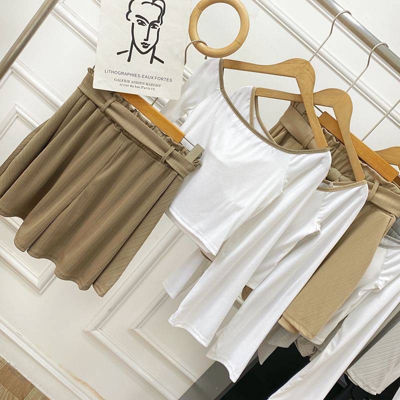 Off-Shoulder Padded Crop Tee & High Waist Wide Leg Shorts Set