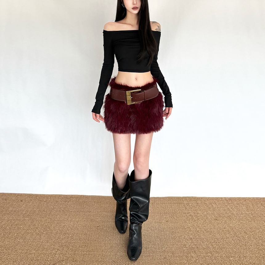 Low Waist Furry Mini Pencil Skirt with Faux Leather Belt
