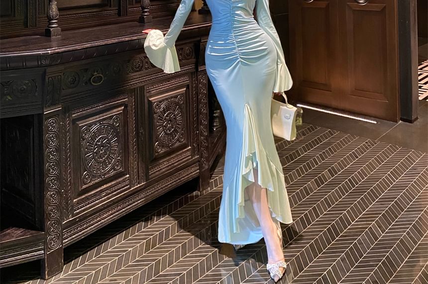 Long-Sleeve V-Neck Gradient Maxi Mermaid Dress
