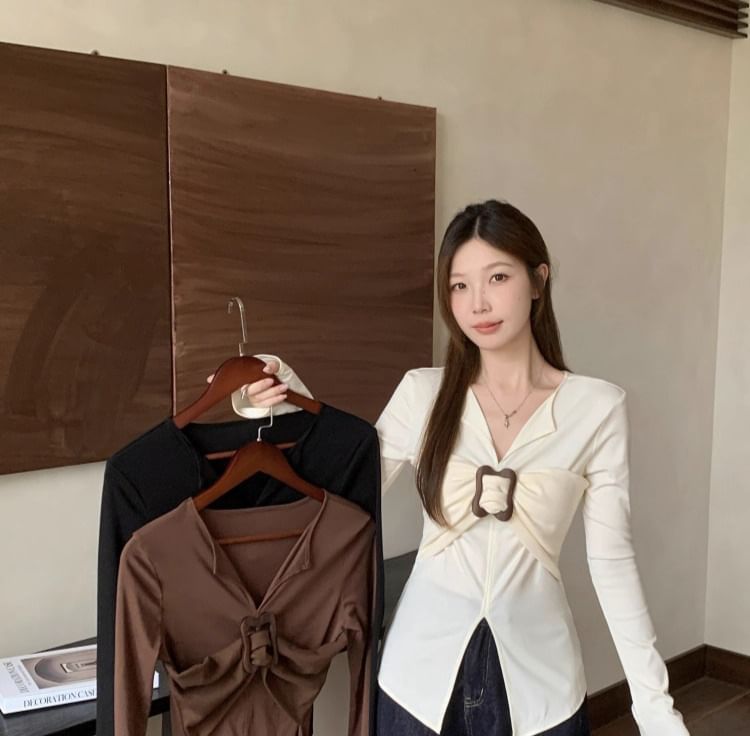 Plain Notch Neck Buckled Slit Slim Fit Long-Sleeve T-Shirt