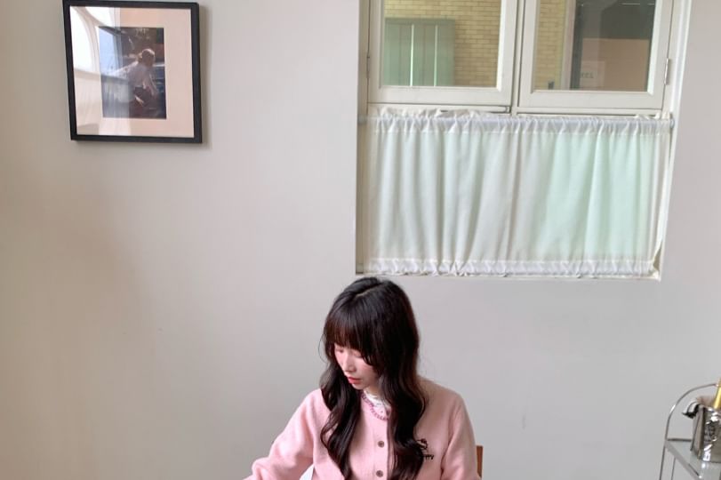 Crewneck Button-Up Plain Crop Cardigan