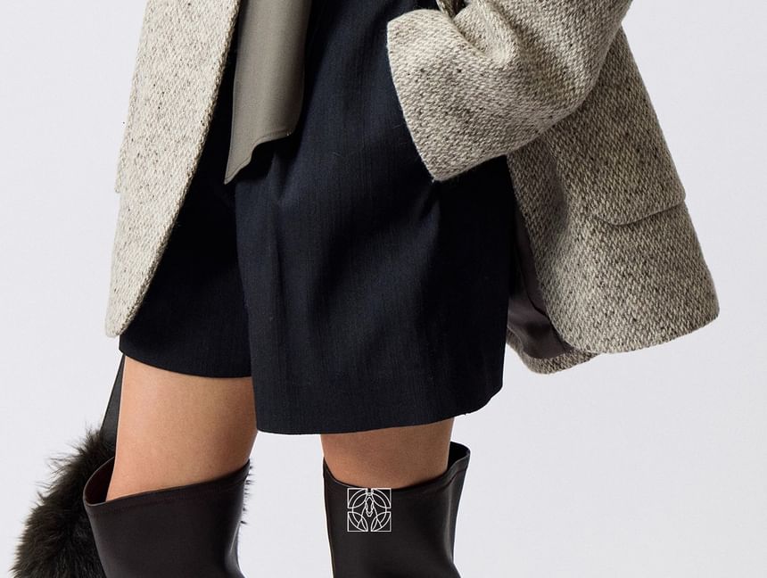 V-Neck One-Buttoned Tweed Oversized Blazer