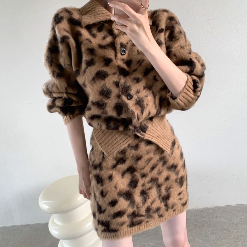 Set: Collar Leopard Print Cardigan + High Rise Mini Pencil Knit Skirt