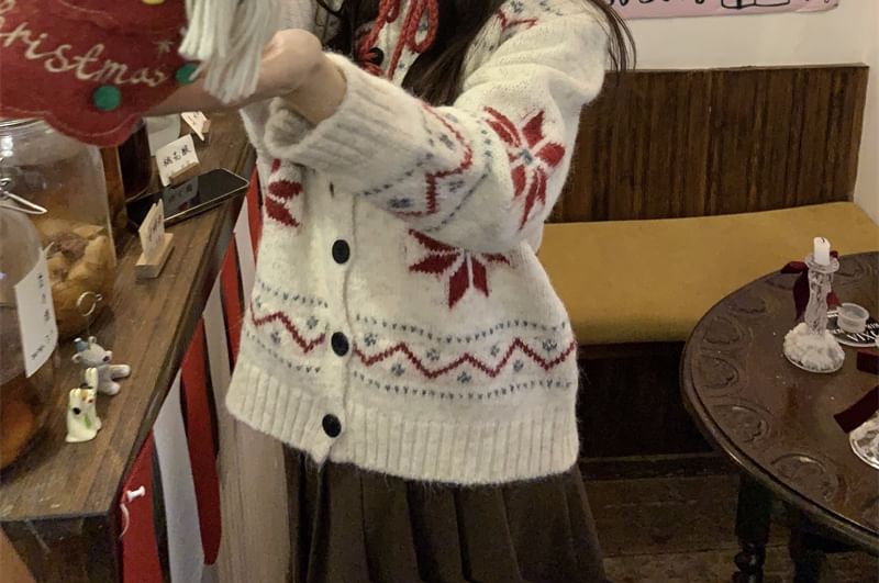 Crewneck Jacquard Button-Up Cardigan