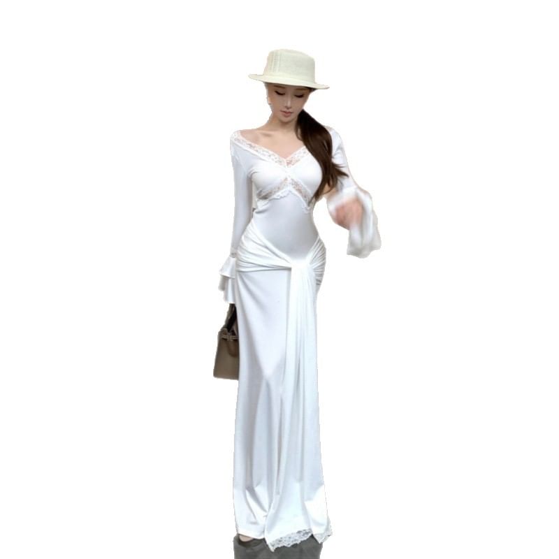 Long-Sleeve V-Neck Plain Knot Lace Panel Maxi Sheath Dress