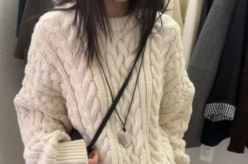 Cable Knit Crew Neck Pullover Sweater