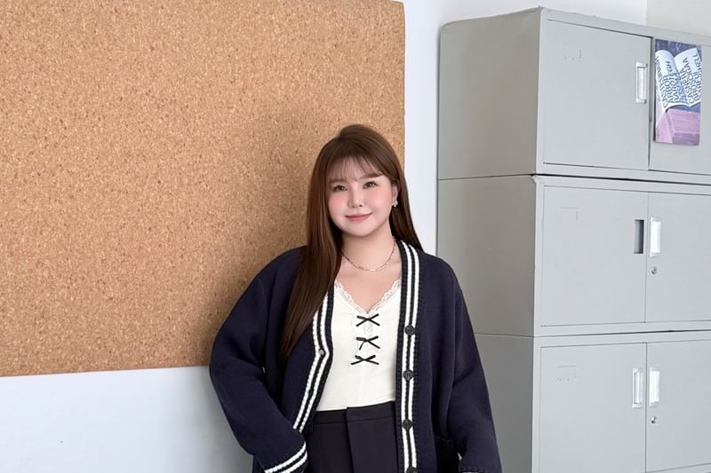 Plus Size V-Neck Contrast Trim Button Up Cardigan
