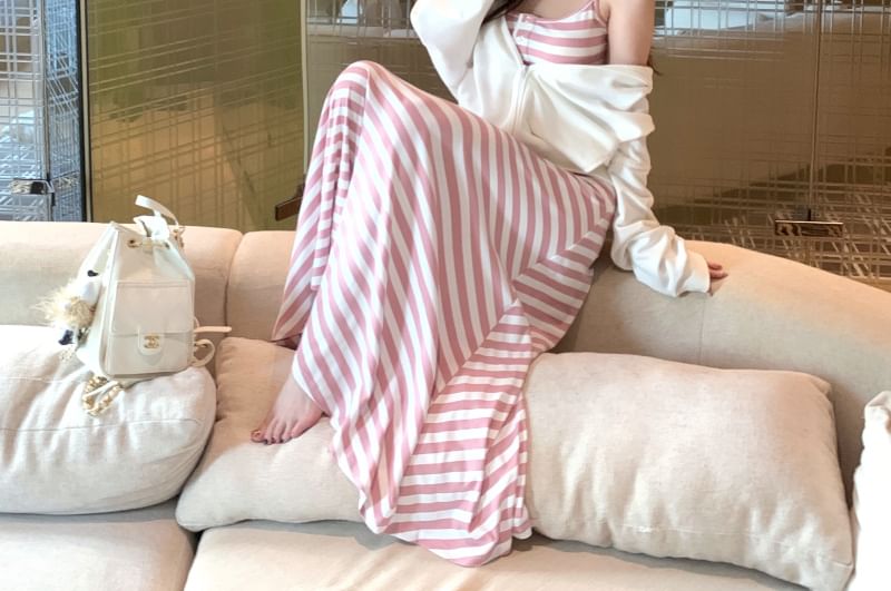 V-Neck Plain Pullover / Spaghetti Strap Striped Maxi A-Line Dress