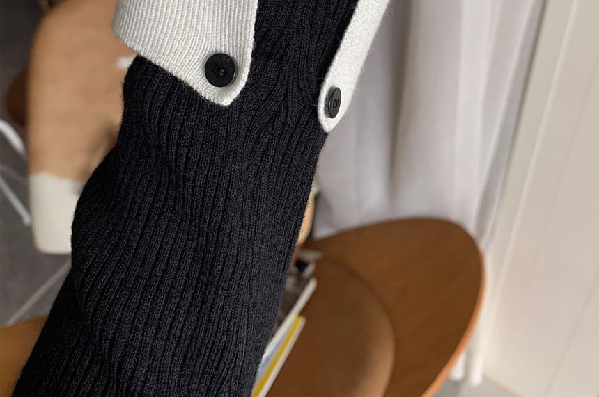 Two-Tone Ribbed Knit Collared Top with Long Sleeves