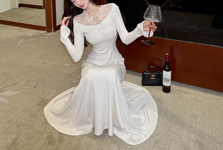 Long Sleeve V-Neck Plain Panel Lace Maxi A-Line Dress