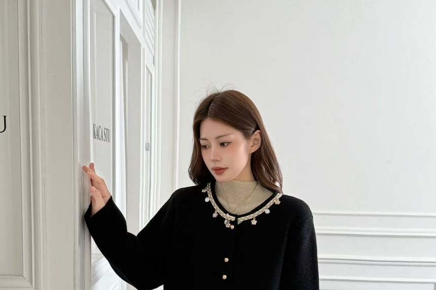 Round Neck Contrast Trim Button Up Wool Jacket