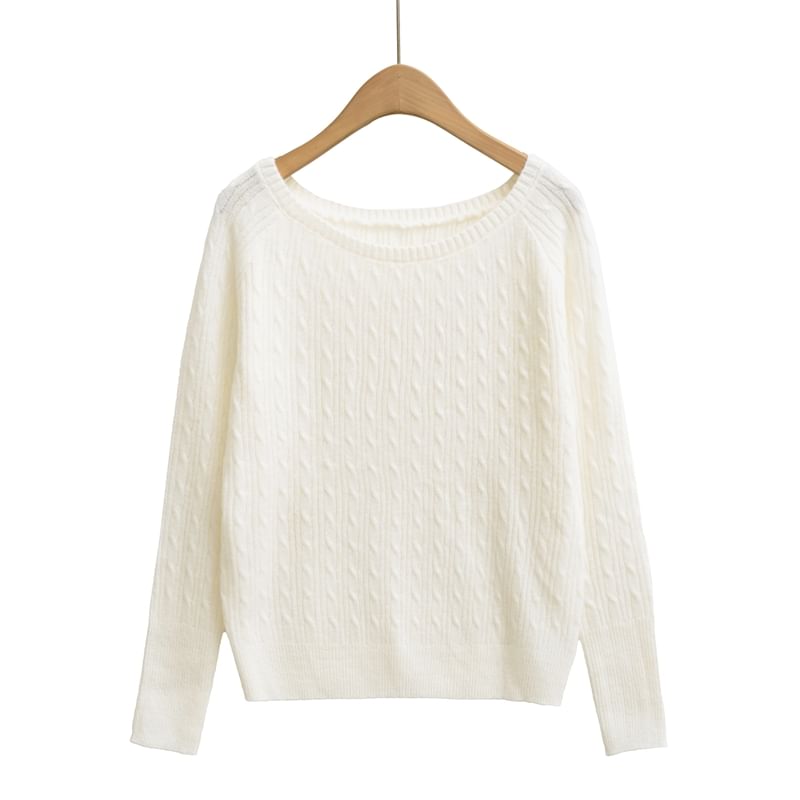 Crew Neck Cable Knit Pullover Sweater with Ribbed Cuffs