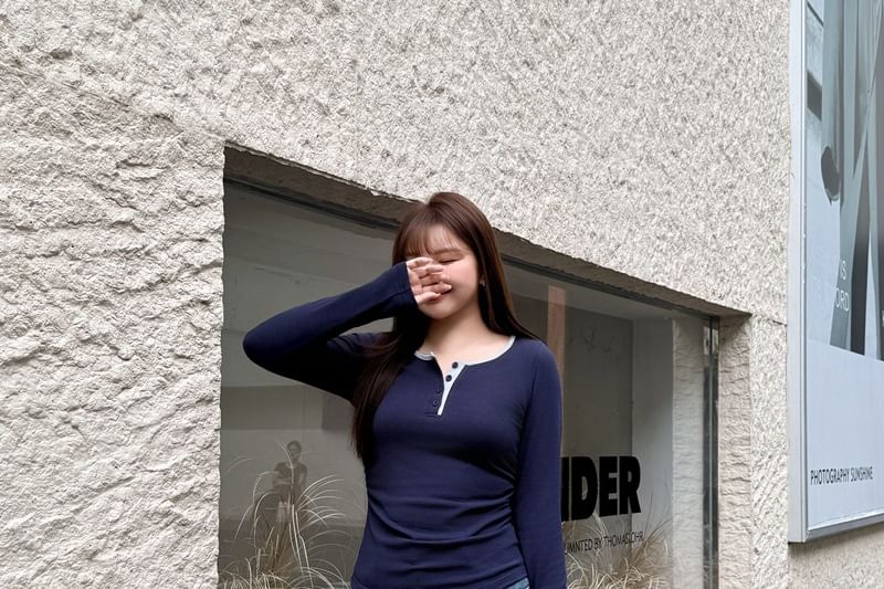 Ruched Two-Tone Henley Long-Sleeve Tee with Contrast Trim