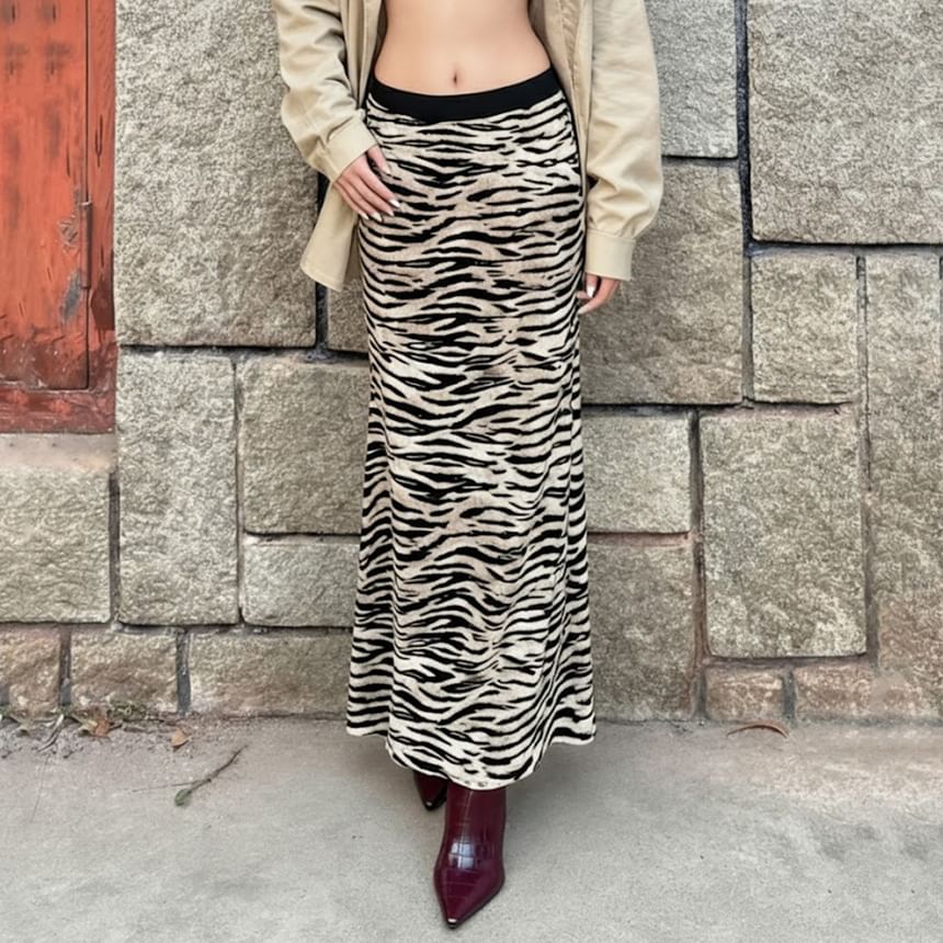 Mid-Rise Zebra Print Maxi Pencil Skirt