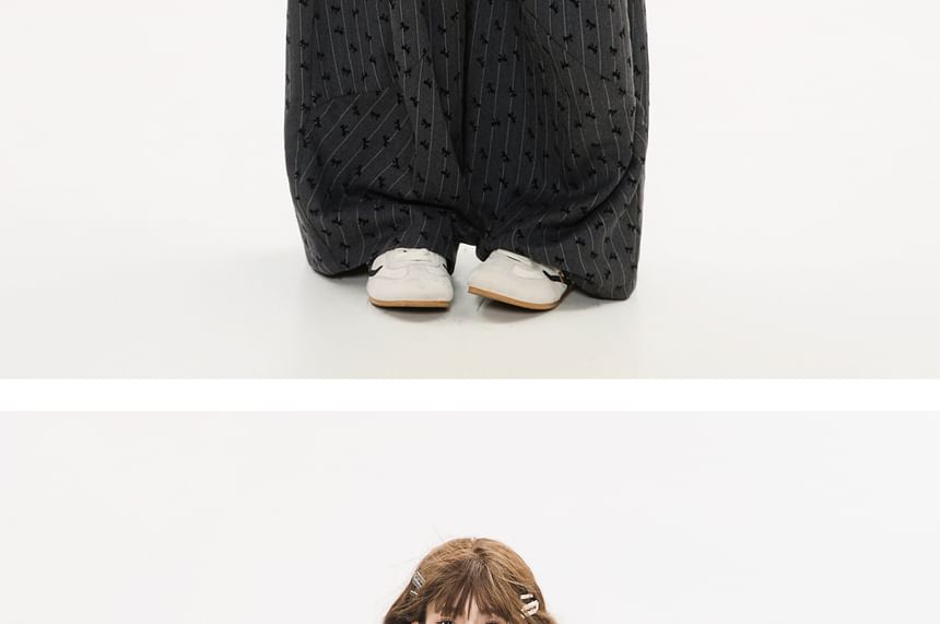 V-Neck Hooded Long Sleeve Shirt with Print