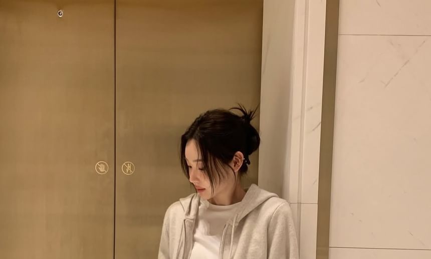 Zip Hoodie and Drawstring Wide-Leg Sweatpants Ensemble
