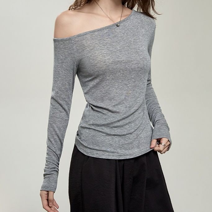 Slim-Fit Off-Shoulder Tee with Extended Sleeves
