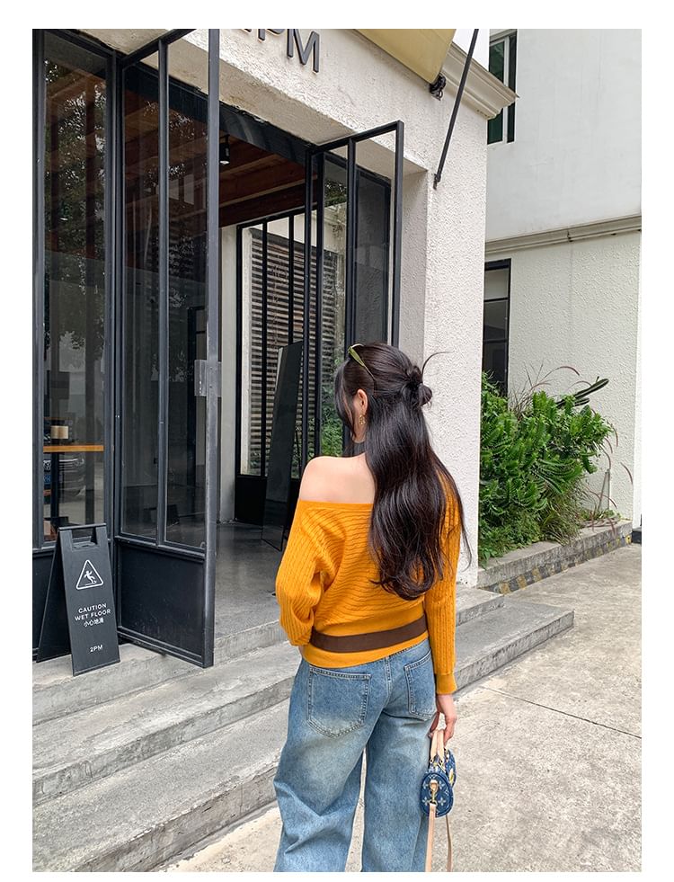 Cable Knit Off-Shoulder Sweater in Solid Tone