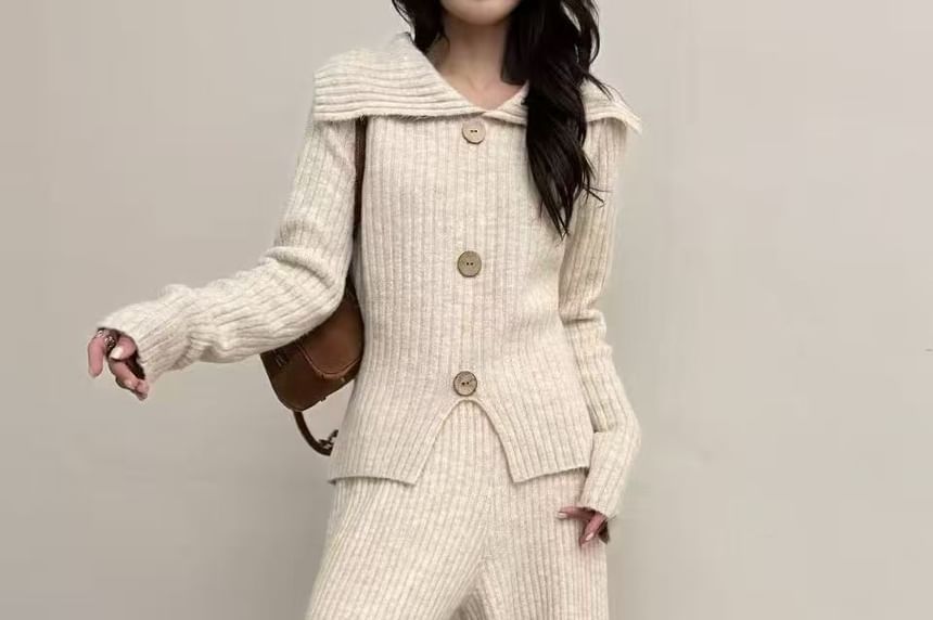 Wide-Collar Slit Knit Top Paired with Wide-Leg Trousers